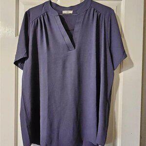 Entro Solid V-Neck Placket Top